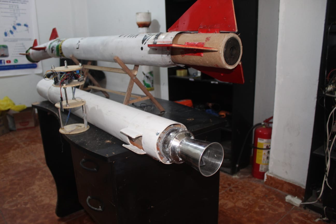 Integración estructural del cohete JICAAT IV